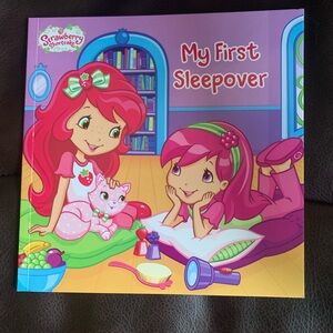 Strawberry Shortcake My First Sleepover Book - Pink and Purple